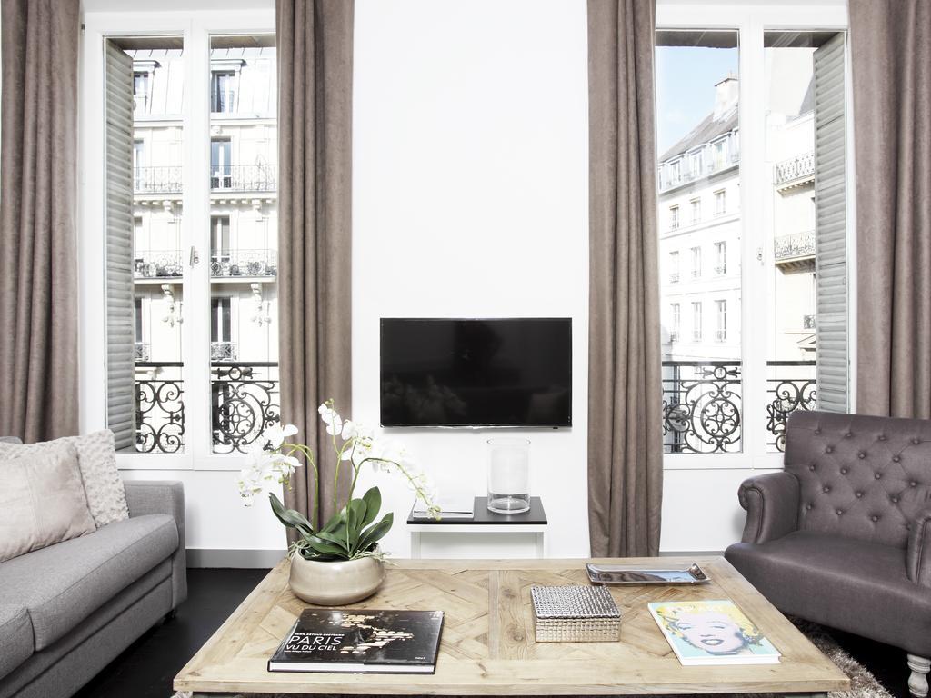 Livinparis - Luxury 3 Bedrooms Le Louvre I Appartement
