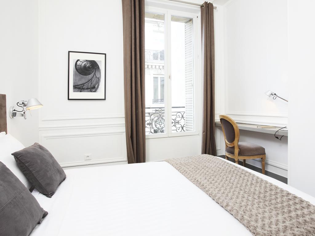 Livinparis - Luxury 3 Bedrooms Le Louvre I Appartement Paris
